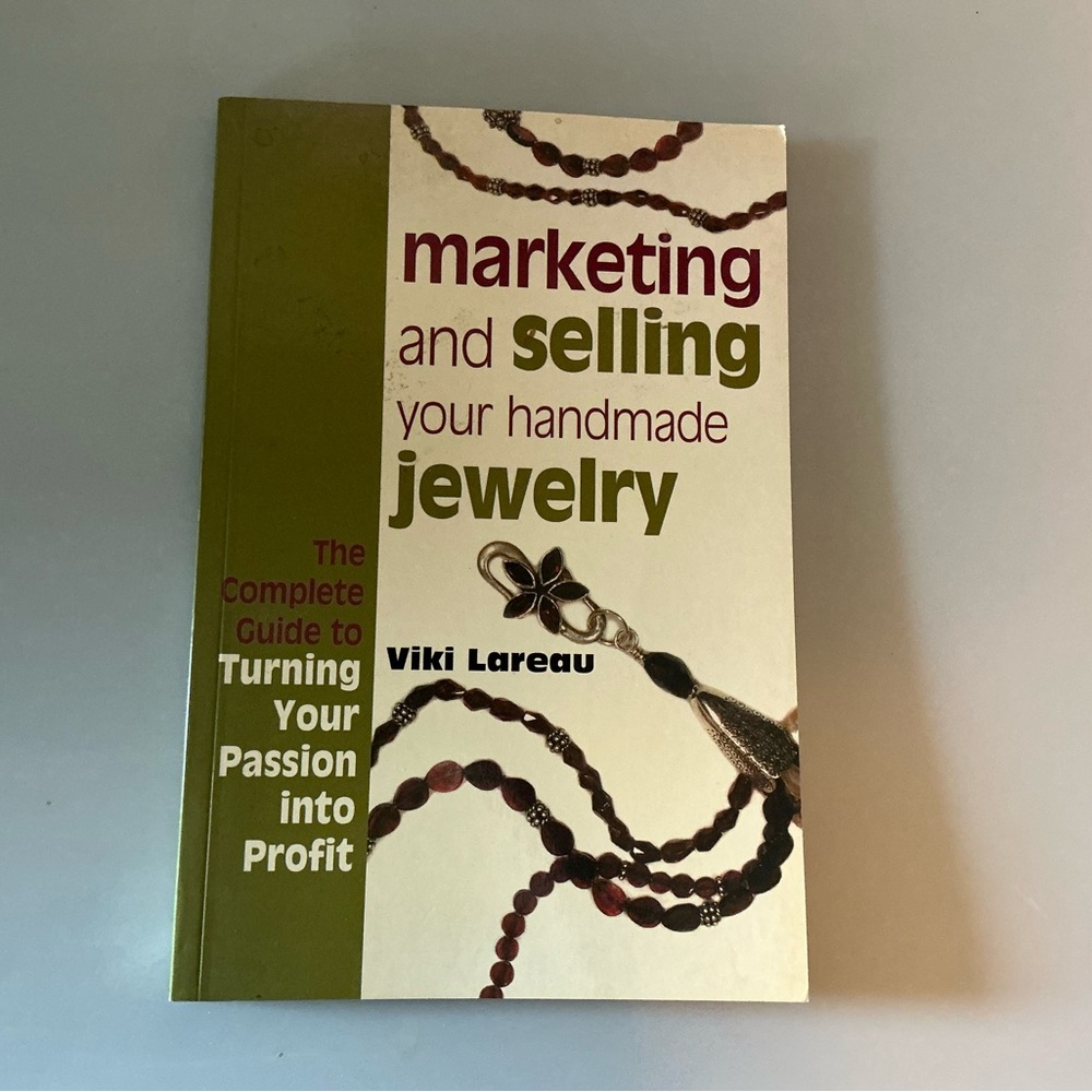 Marketing and Selling Your Handmade Jewelry by - Olive/Beige Cover